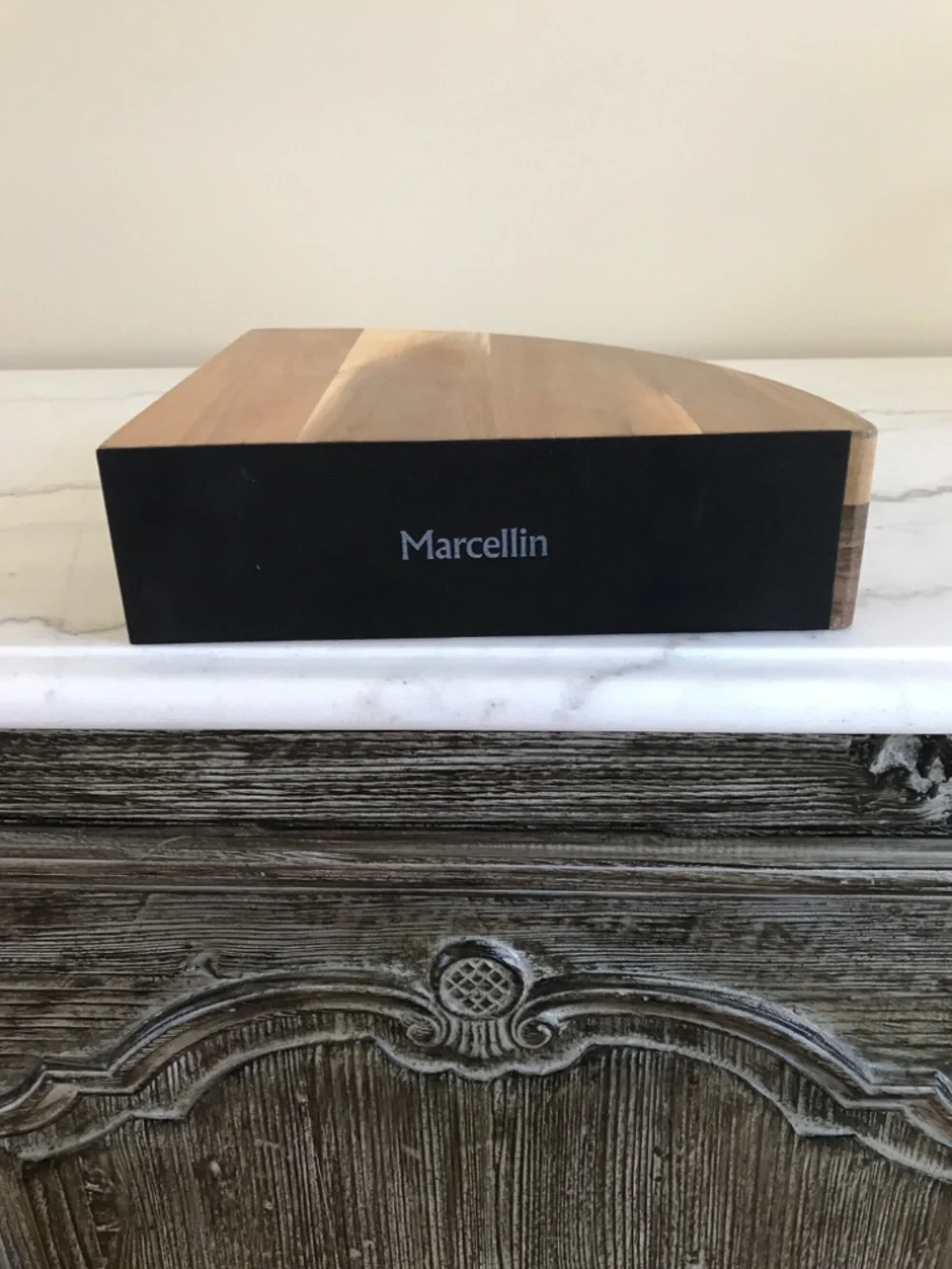 MARCELLIN MAGNETIC ACACIA WOOD KNIFE BLOCK